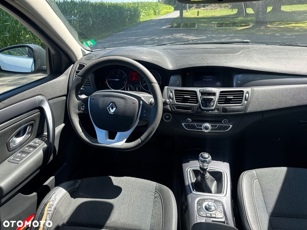 Renault Laguna 2.0 DCi Confort Dynamique - 16
