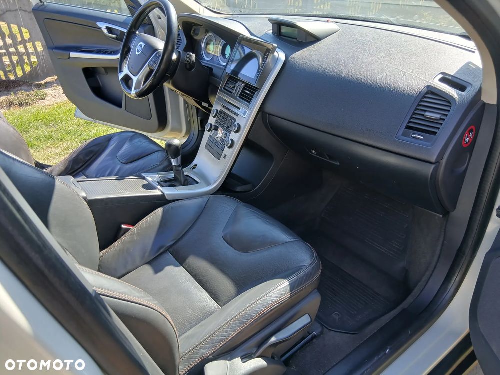Volvo XC 60 DRIVe Momentum - 19