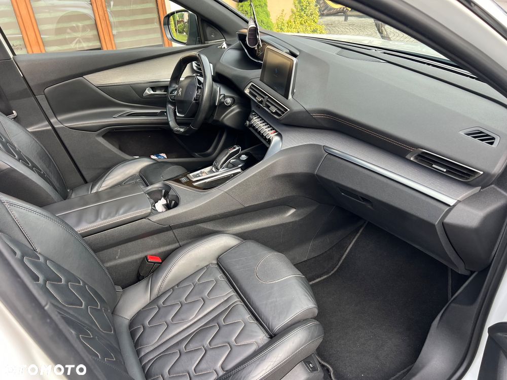 Peugeot 5008 BlueHDI 180 EAT6 GT - 11