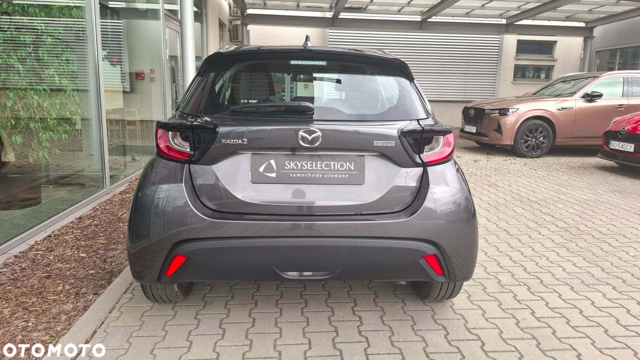Mazda 2 Hybrid - 9