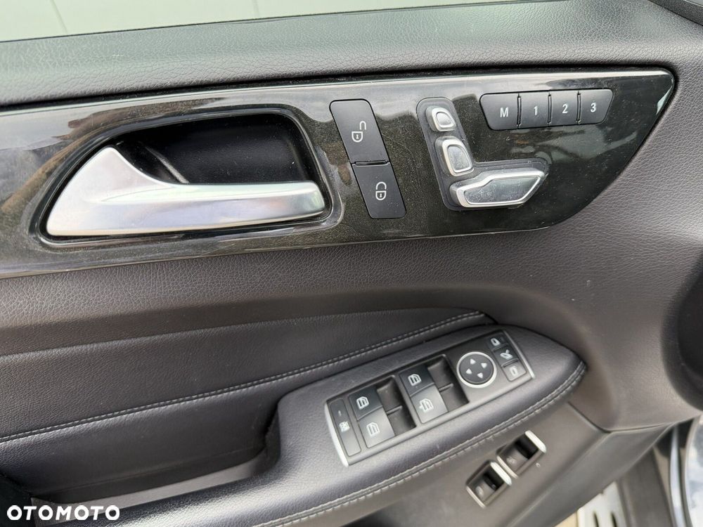 Mercedes-Benz GLS - 15