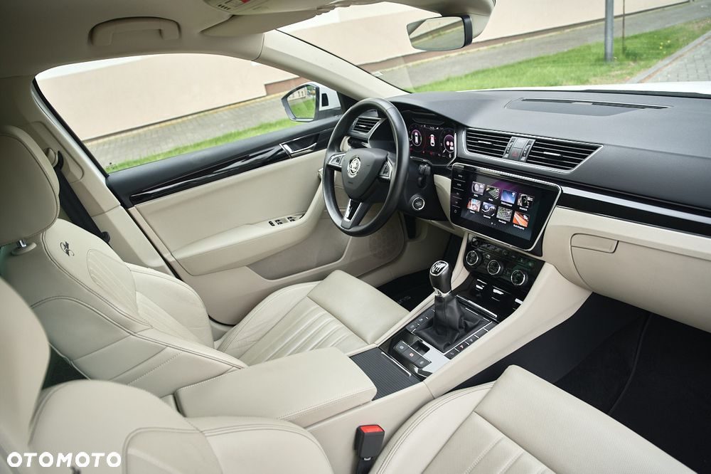Skoda Superb 2.0 TDI L&K - 24