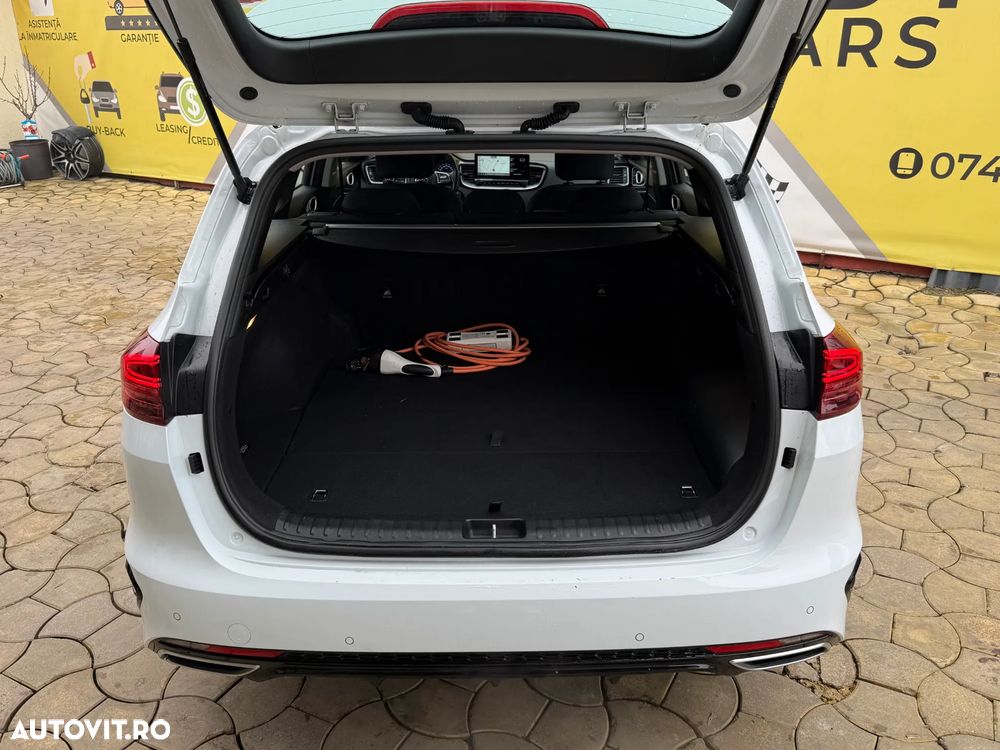 Kia Ceed 1.6 GDI DCT OPF Vision - 18