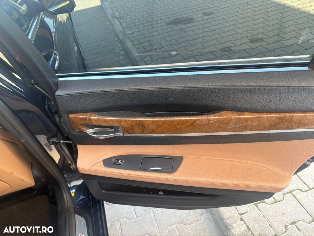 BMW Seria 7 730Ld Aut. - 13