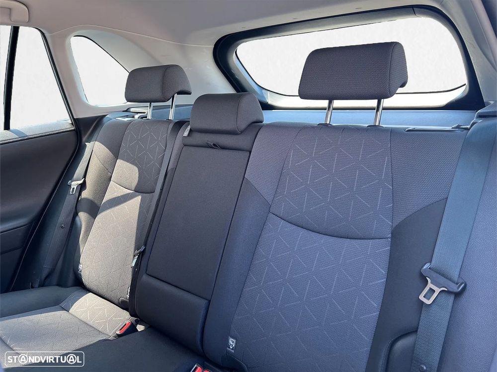 Toyota RAV4 2.5 HDF Comfort - 13