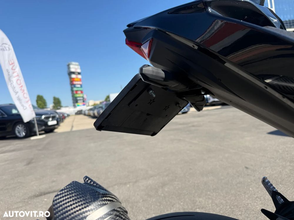 Kawasaki ZX-6R Ninja - 10