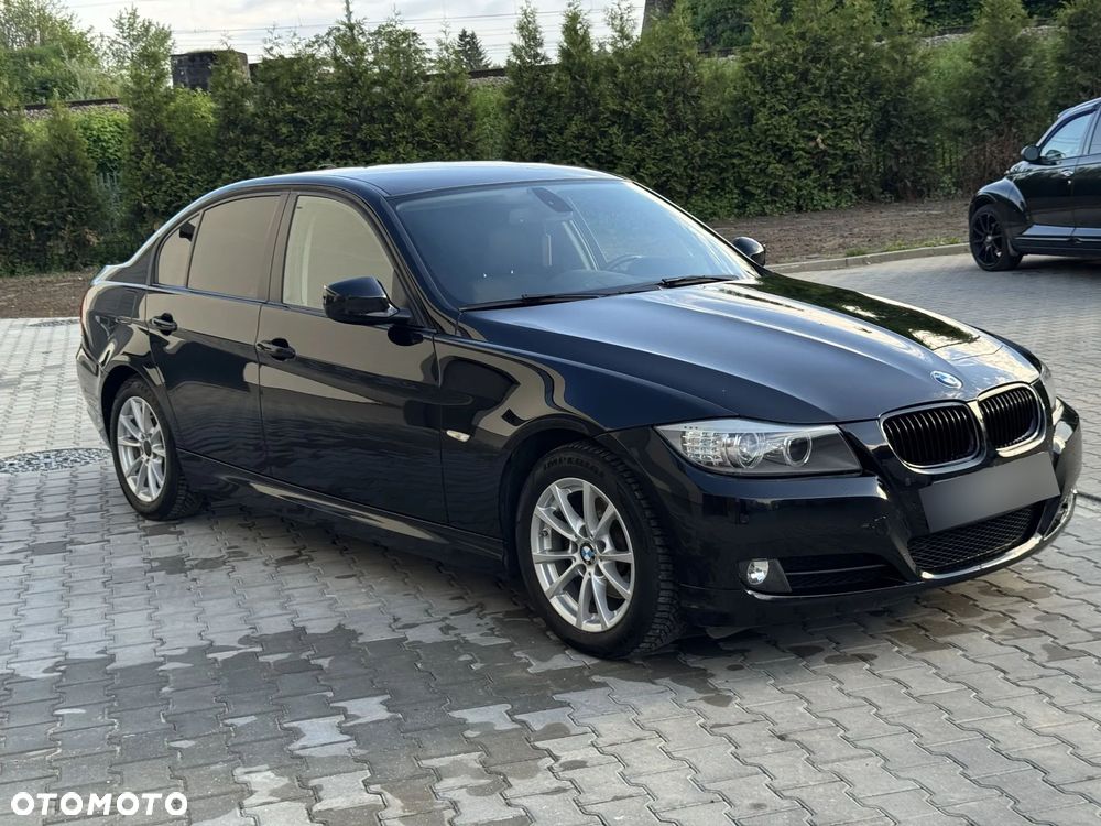 BMW Seria 3 320i - 1