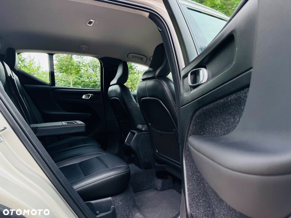 Volvo XC 40 D3 SCR Inscription - 34