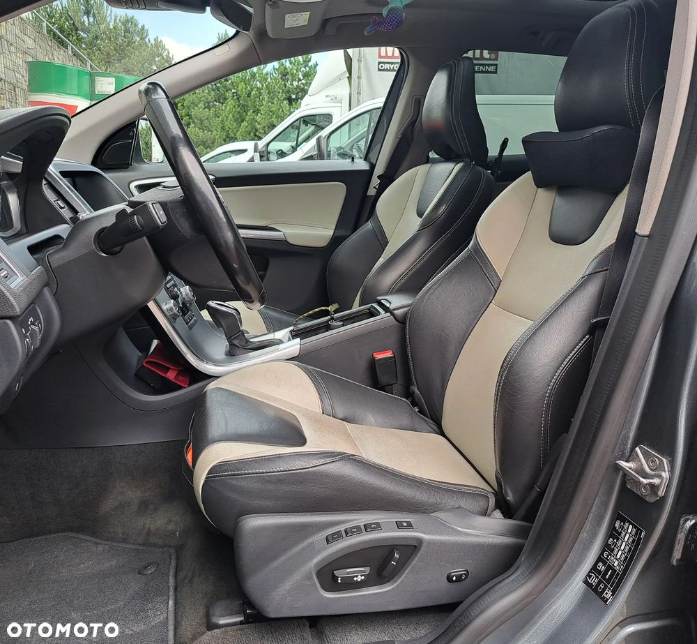 Volvo XC 60 D3 Drive-E Summum - 9