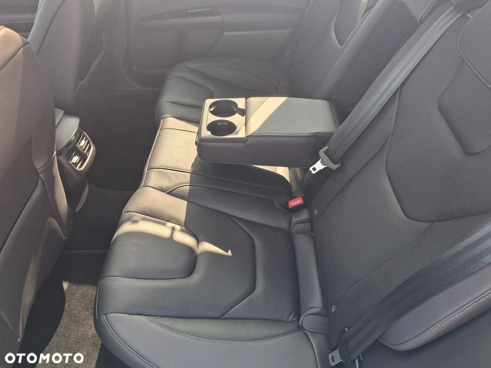 Ford Mondeo 2.0 EcoBlue Titanium - 30