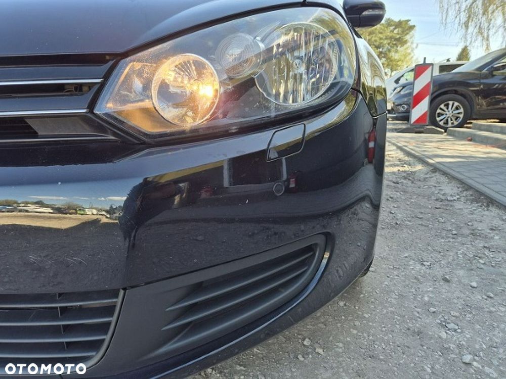 Volkswagen Golf - 8