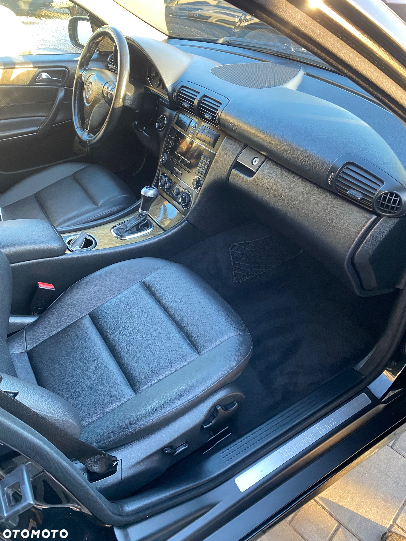 Mercedes-Benz Klasa C 230 T 7G-TRONIC Elegance Sport Edition - 29