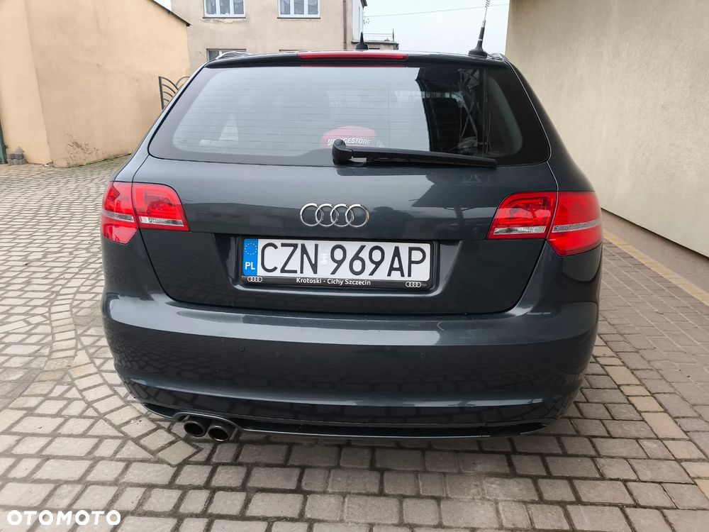 Audi A3 Sportback 2.0 TDI DPF Quattro Ambition - 4
