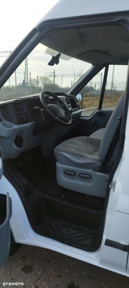 Ford TRANSIT - 13