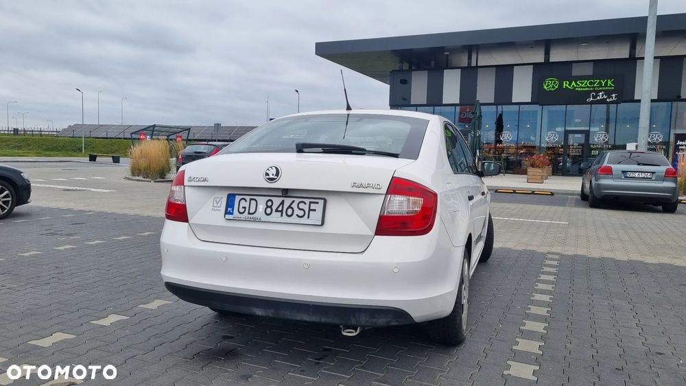 Skoda Rapid 2015 photo 3
