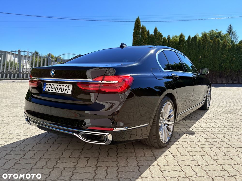 BMW Seria 7 740d xDrive - 8