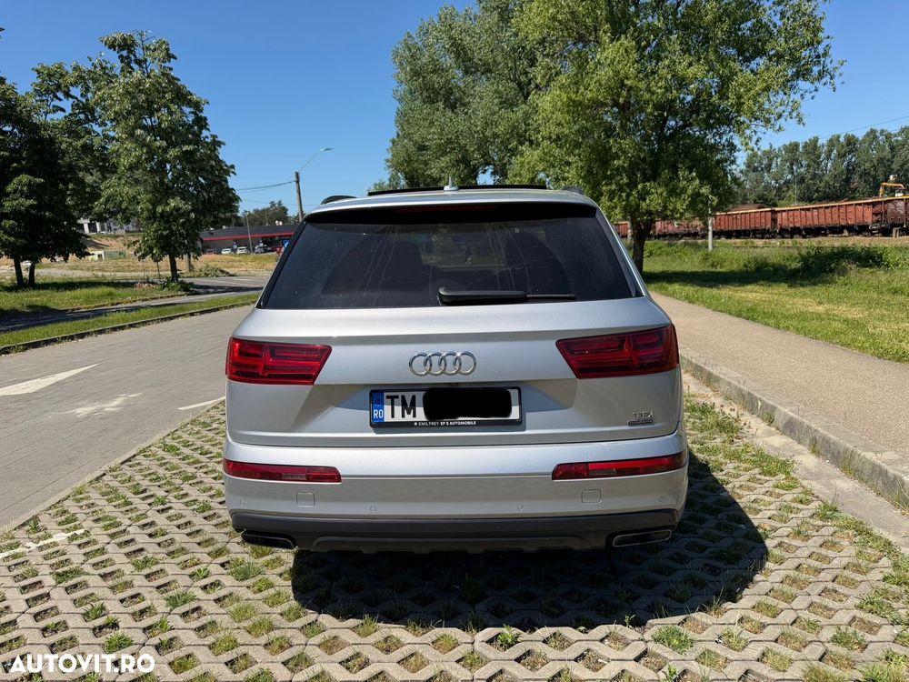 Audi Q7 - 10