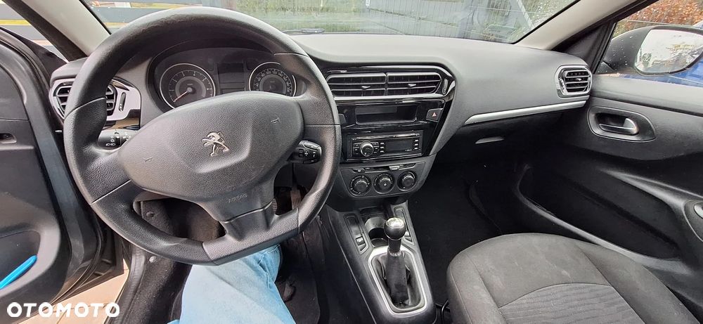 Peugeot 301 1.6 VTi Active - 8