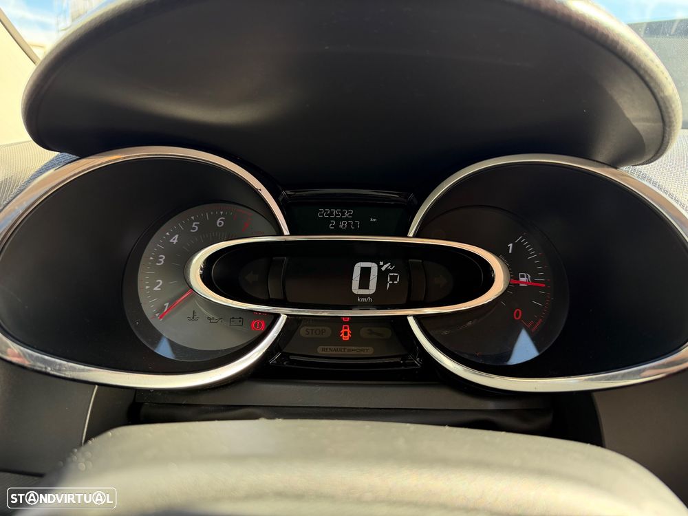 Renault Clio 1.6 Turbo R.S. EDC Sport - 40