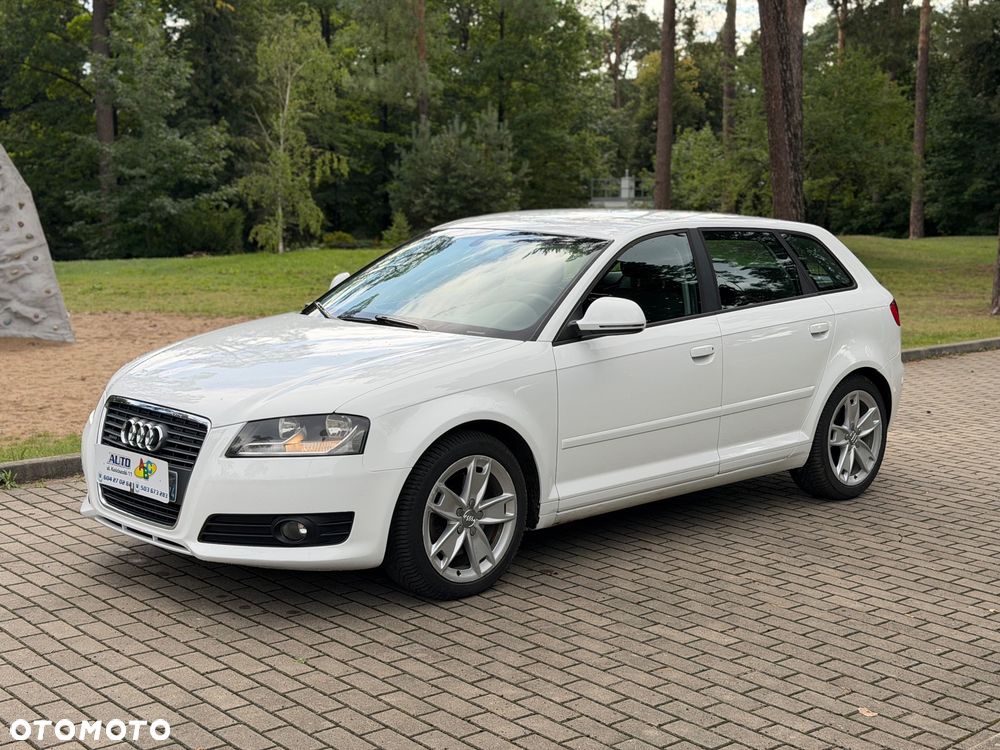 Audi A3 Sportback 2.0 TDI DPF quattro Attraction - 9