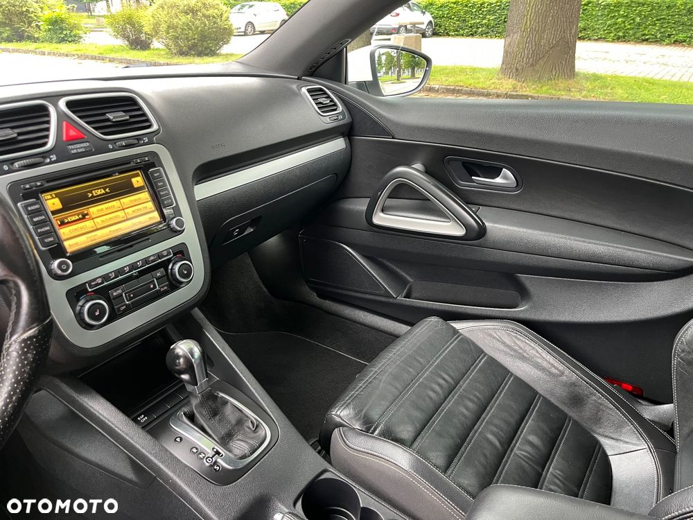 Volkswagen Scirocco 2.0 TDI DSG Million - 10