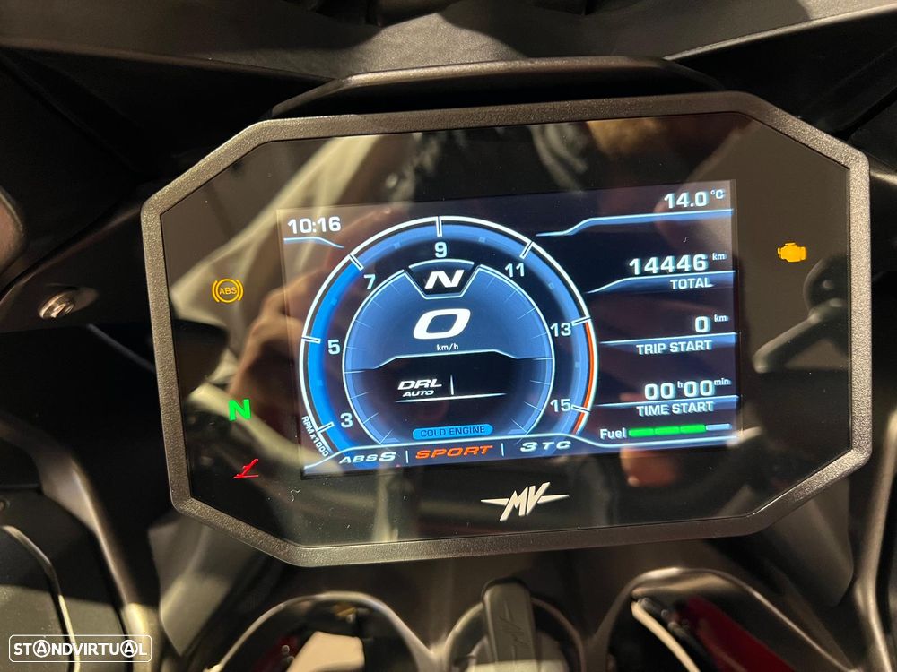 MV Agusta Turismo Veloce ROSSO 800 - 6