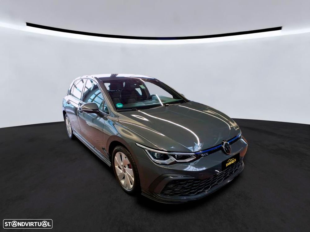 VW Golf 1.4 GTE Plug-in-Hybrid DSG - 2
