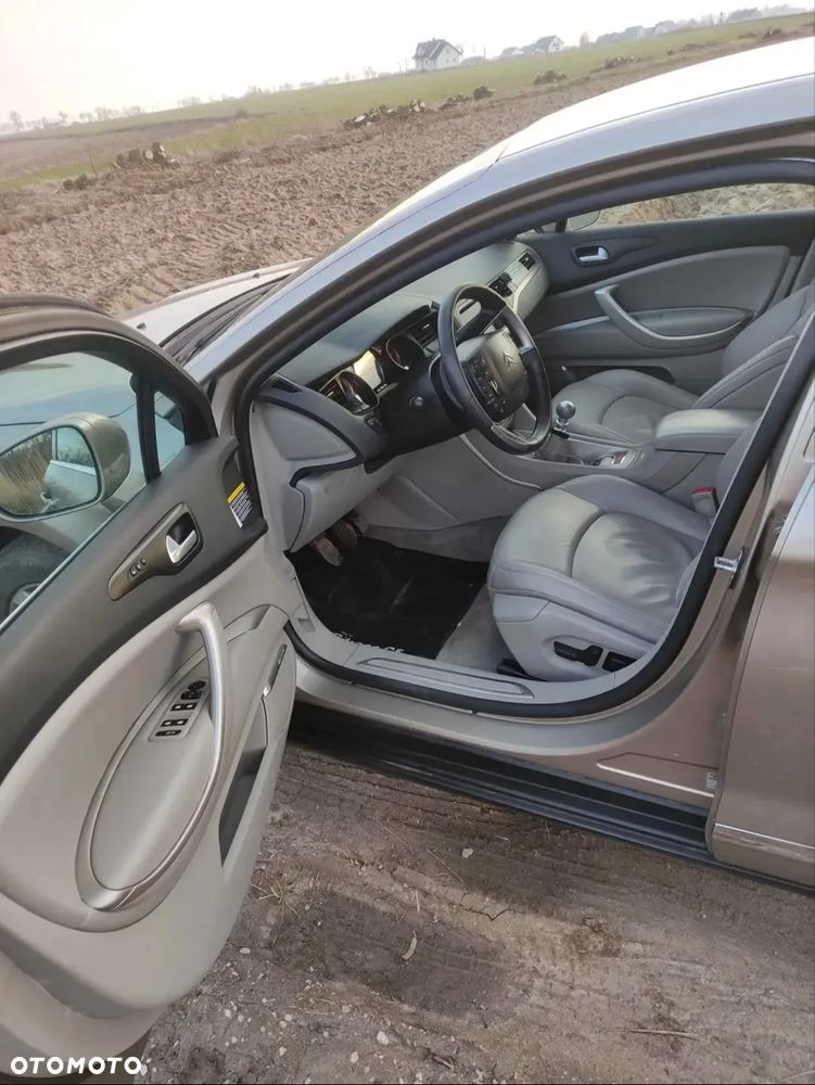 Citroën C5 2.0 HDi Exclusive - 8