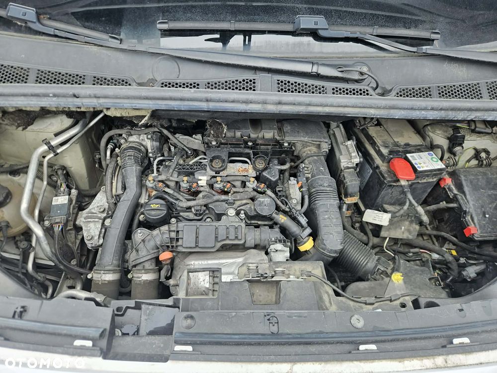 Peugeot PARTNER BERLINGO  3-OSOBOWY 11/2019 - 10