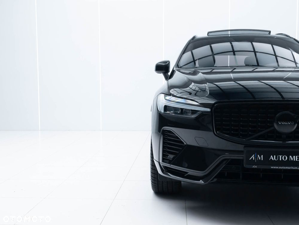 Volvo XC 60 T6 Plug-In Hybrid AWD Plus Black Edition - 11