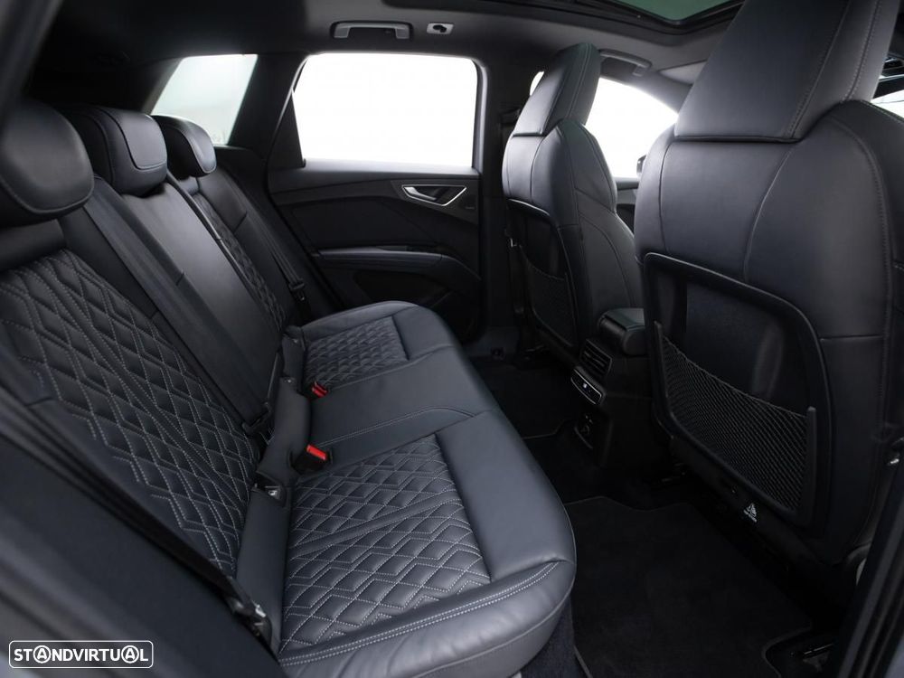 Audi Q4 e-tron 40 82 kWH - 12