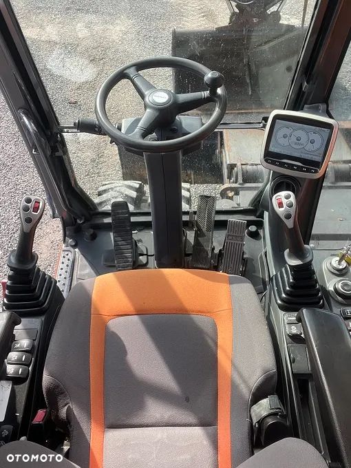Doosan DX 140 W - 24