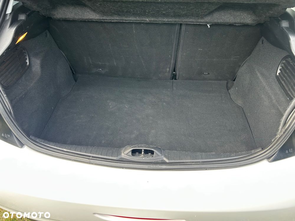 Peugeot 208 1.6 BlueHDi Active - 12