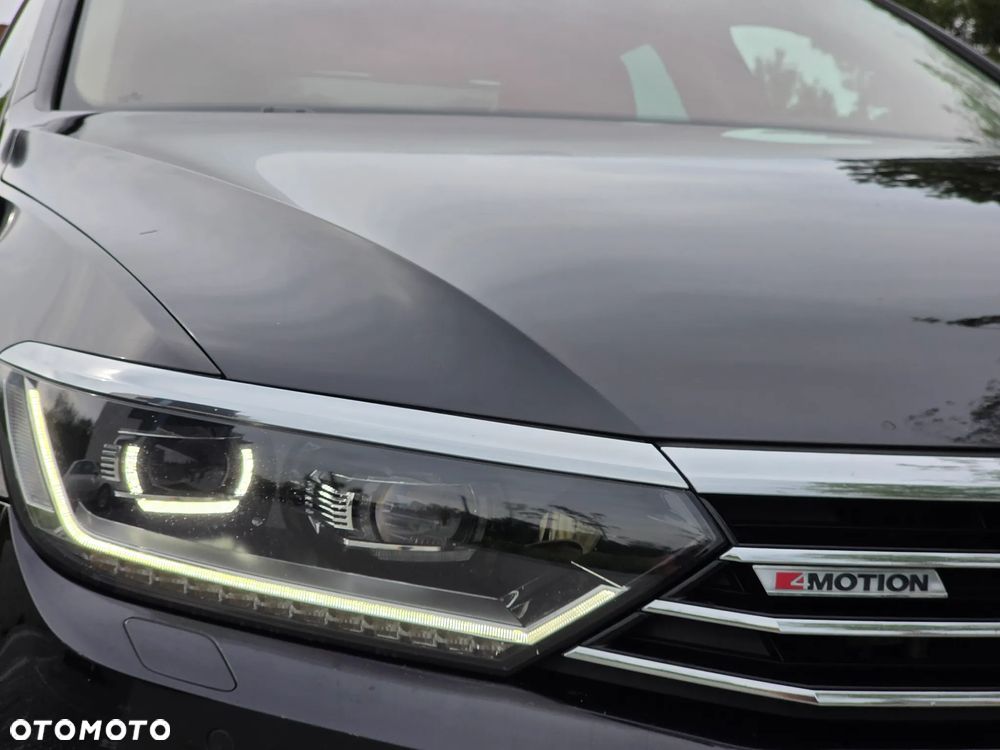 Volkswagen Passat 2.0 TDI Bi-Turbo BMT 4Mot Highline DSG - 23