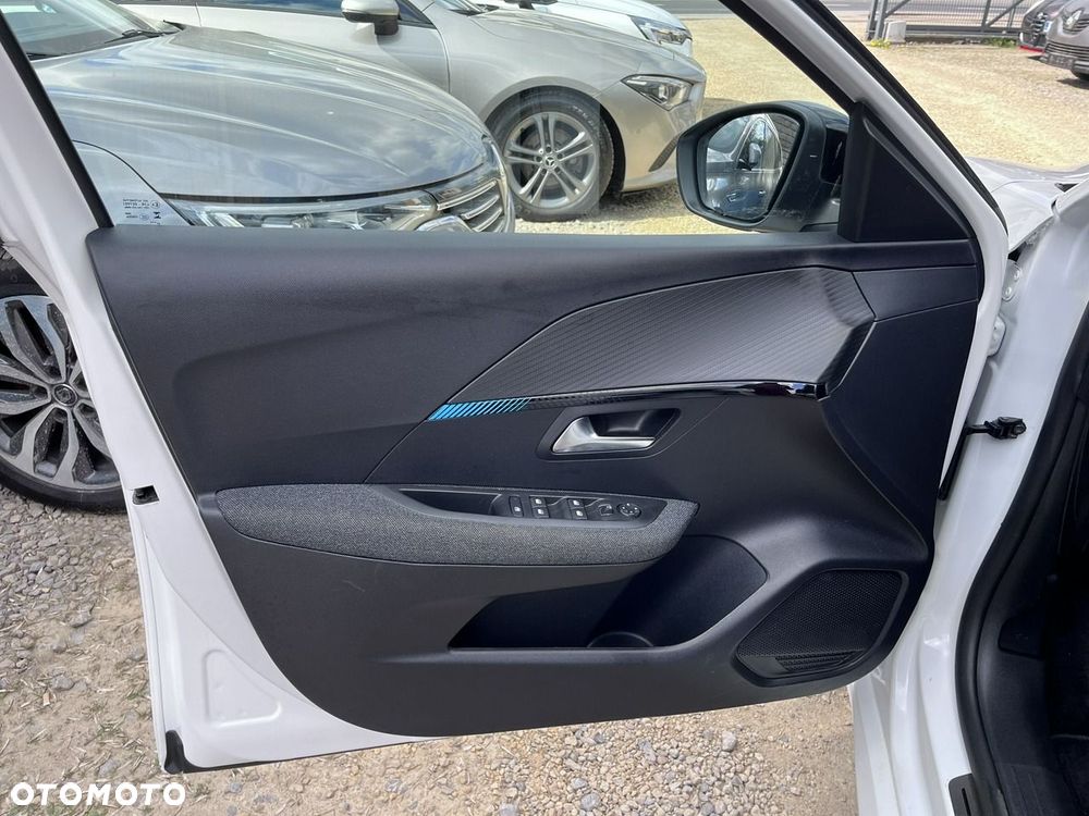 Peugeot 208 - 20