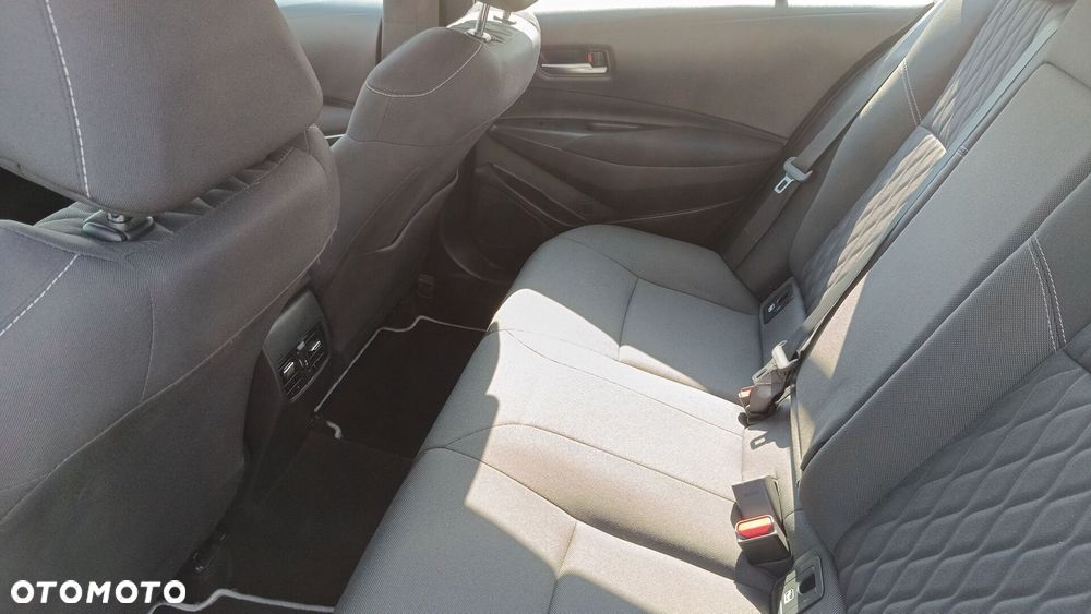 Toyota Corolla 1.8 Hybrid Comfort - 13