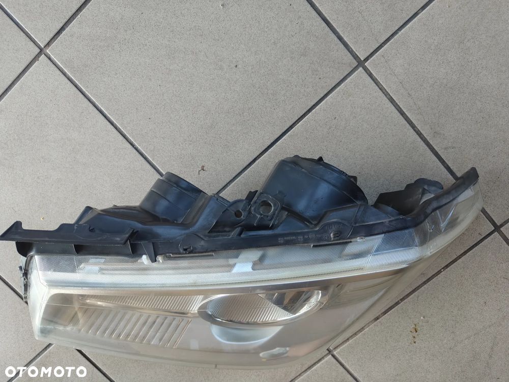 Renault Megane II lift lewy REFLEKTOR EUROPA - 2
