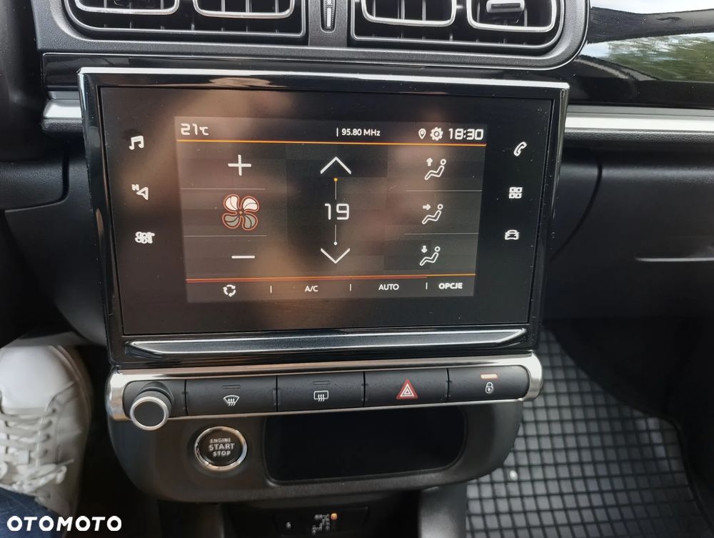 Citroën C3 1.2 PureTech Shine EAT6 - 23