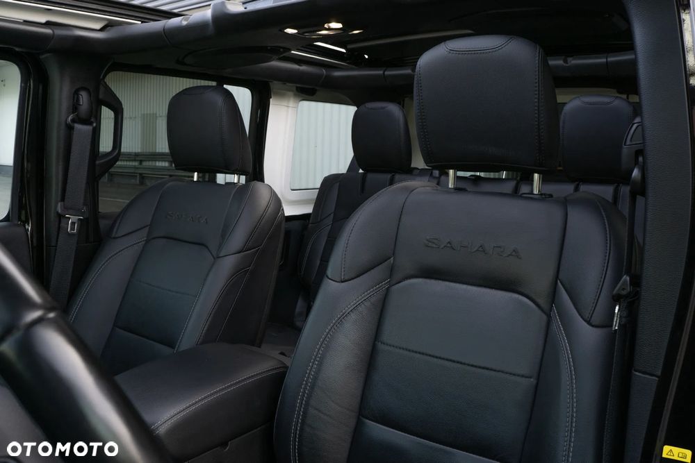 Jeep Wrangler Unlimited 2.0 Turbo PHEV 4xe Sahara - 16