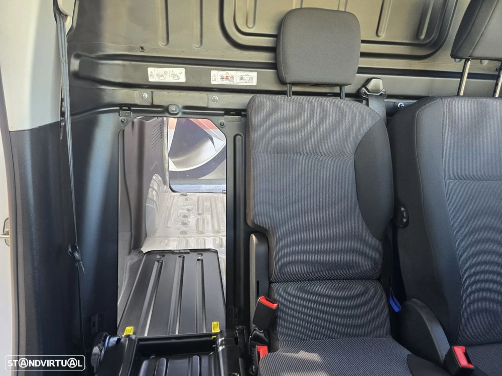 Toyota Proace City 1.5D - 21