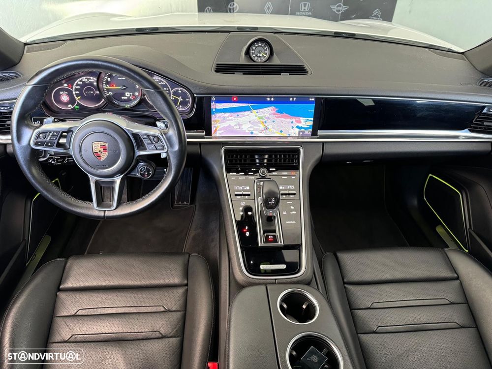 Porsche Panamera Sport Turismo 4 E-Hybrid - 7