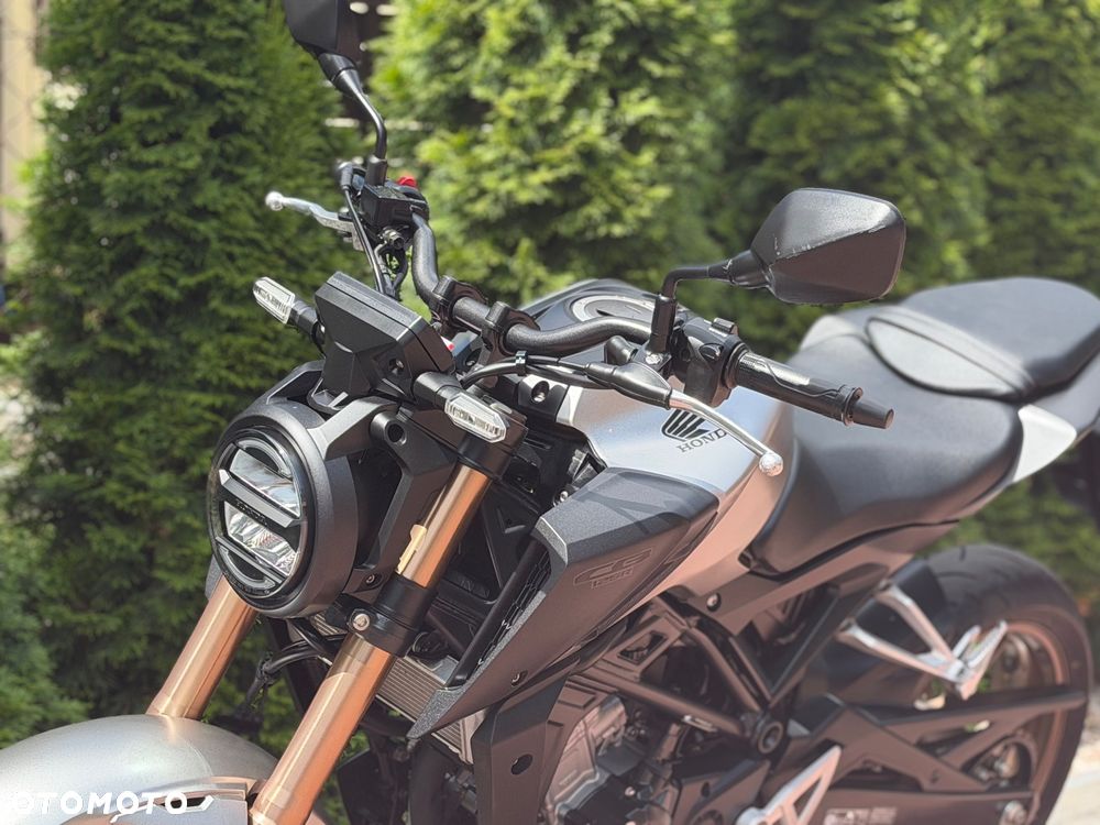 Honda CB - 18