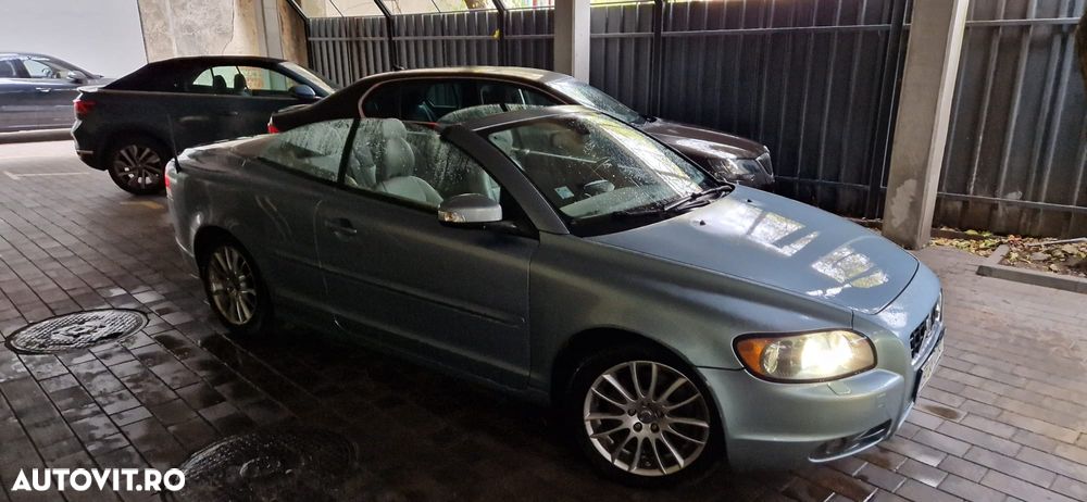 Volvo C70 T5 Momentum - 9