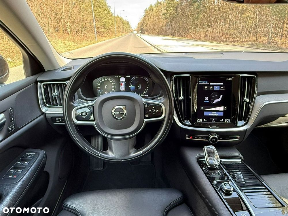 Volvo V60 T6 AWD Plug-In Hybrid Inscription Expression - 28