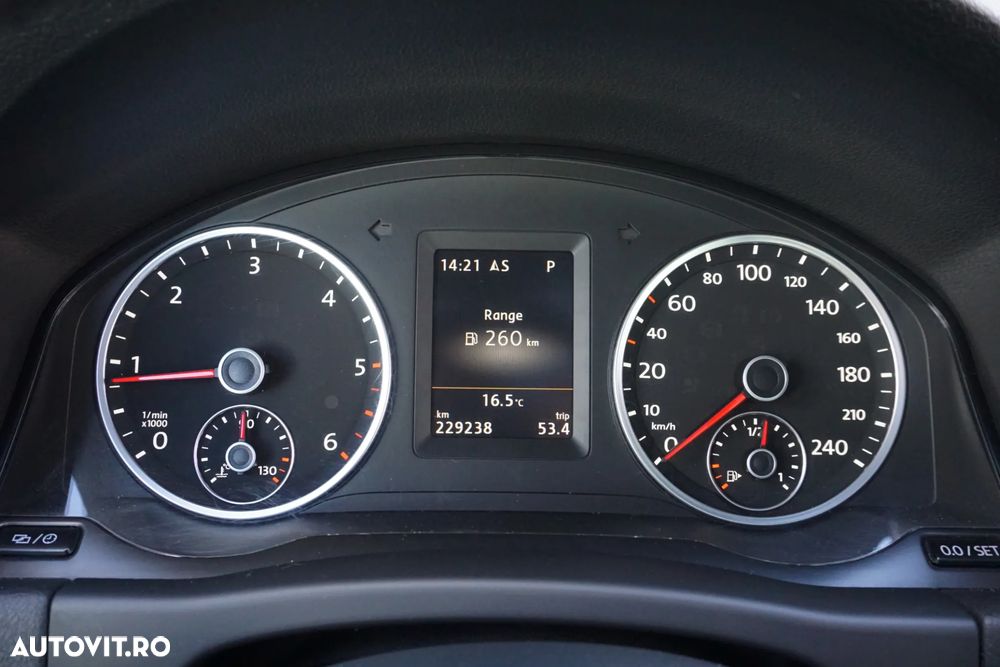 Volkswagen Tiguan 2.0 TDI SCR 4MOTION BlueMotion Technology DSG Sport & Style - 17