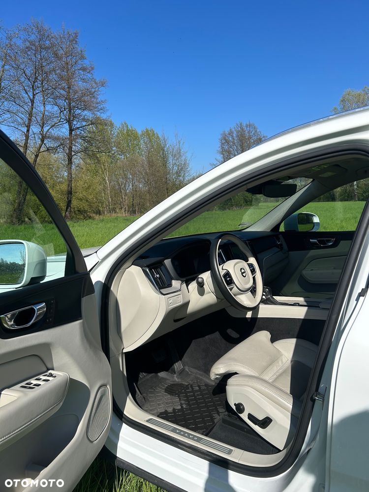 Volvo XC 60 D5 AWD Inscription - 16
