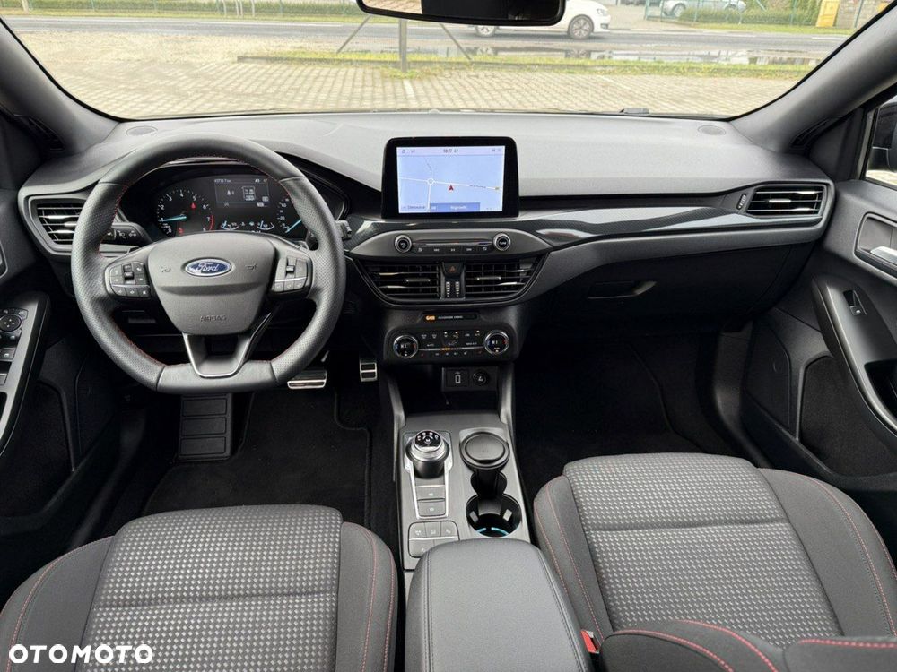 Ford Focus - 17