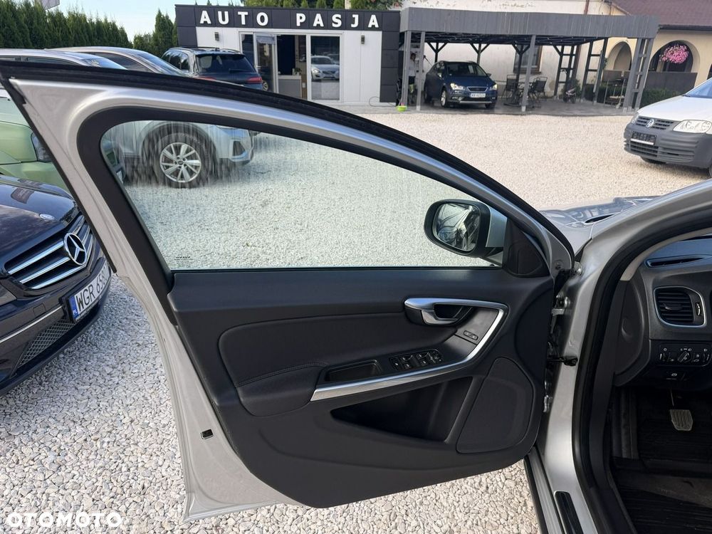 Volvo S60 - 16