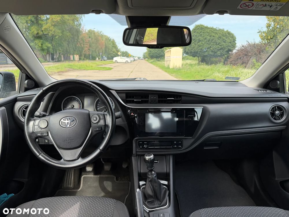 Toyota Corolla 1.6 Comfort - 10