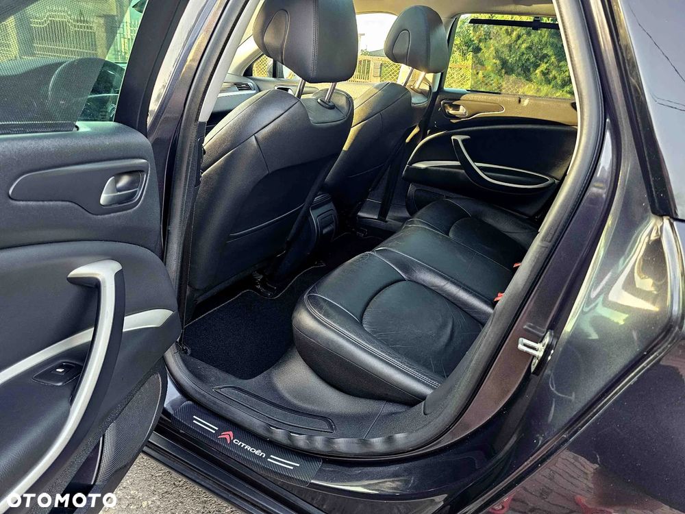 Citroën C5 Tourer HDi 165 FAP Exclusive - 16